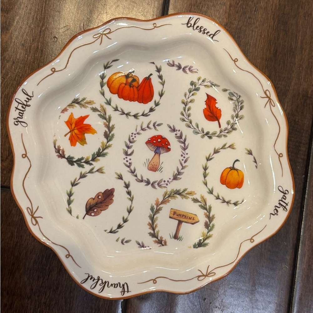 Potter’s Studio 8” scalloped fall harvest autumn Plate - Thanksgiving NEW